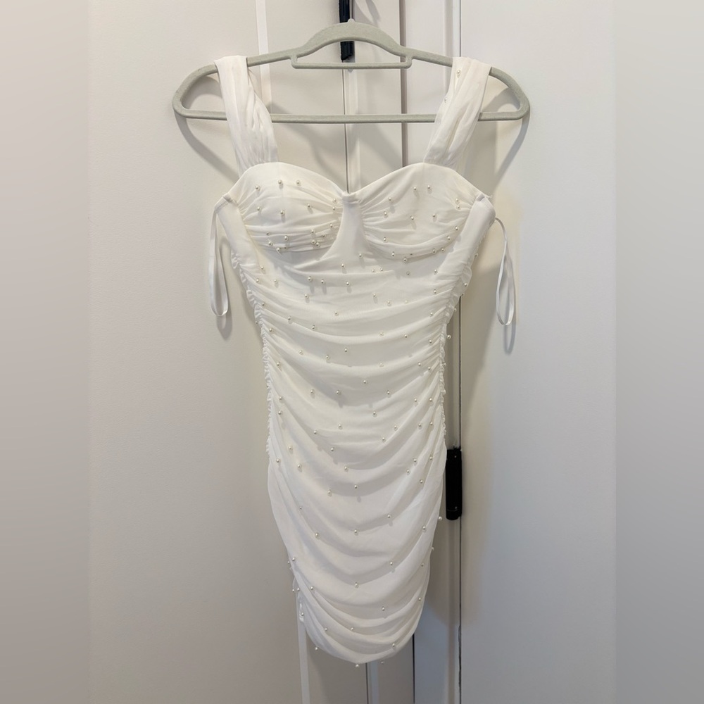 Windsor White Pearl-Embellished Ruched Bodycon Dress